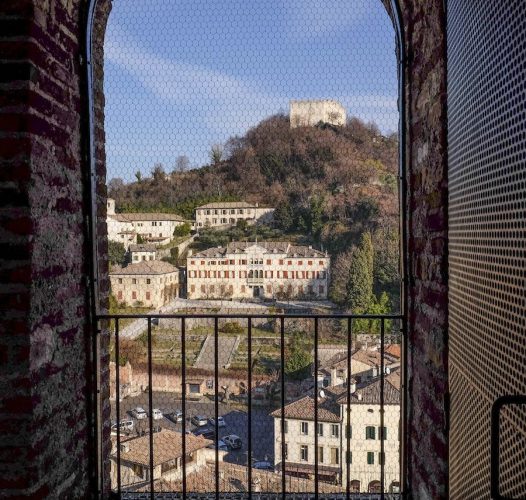Ad Asolo tra Pop Art e la nuova torre dai cento orizzonti — Veneto Secrets