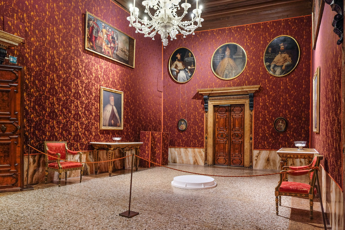 Es-senze al Museo di Palazzo Mocenigo a Venezia — Veneto Secrets