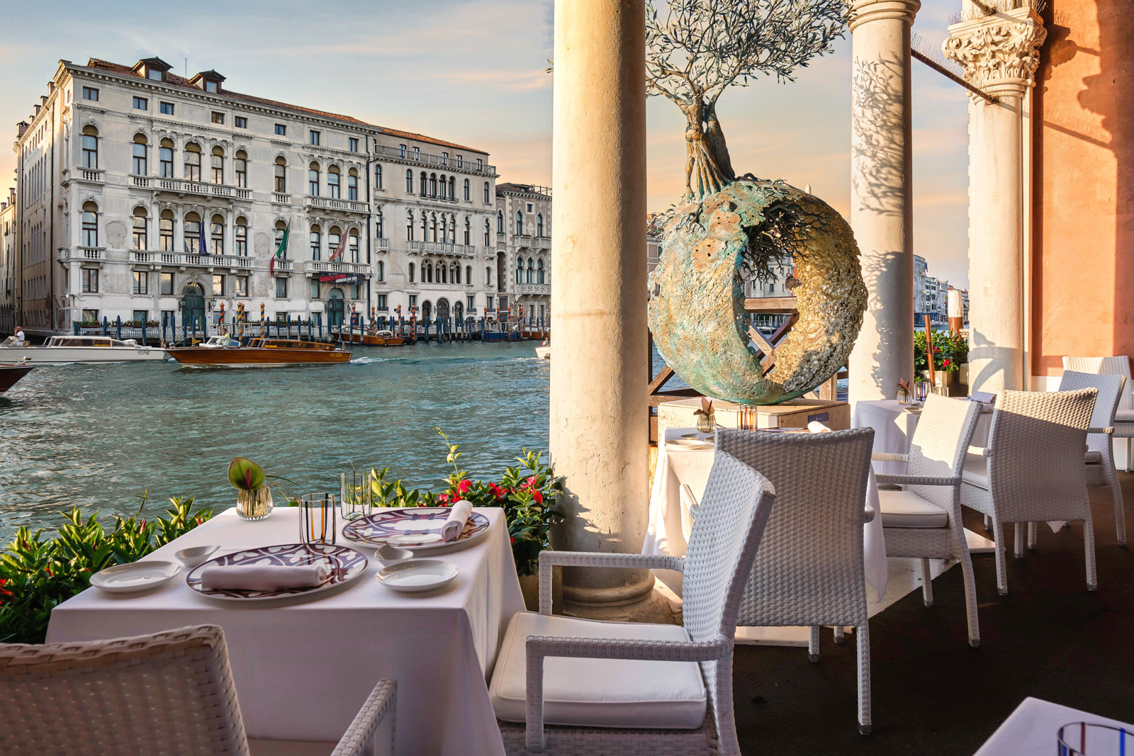 Antinoo’s Lounge & Restaurant (VE) — Veneto Secrets