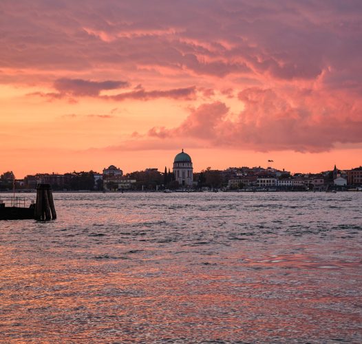 Veleziana 2025 Weekend all’Hotel Indigo Venice Sant’Elena — Veneto Secrets